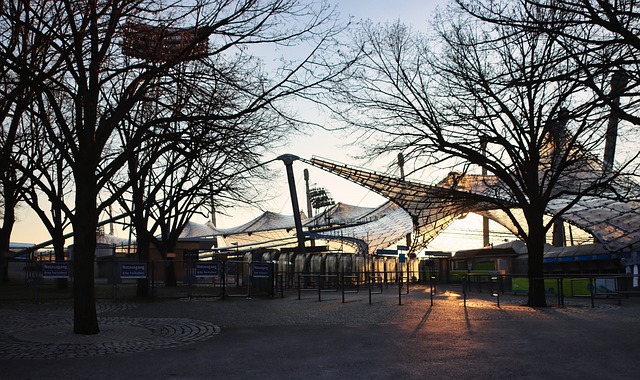 麦卡：为哥哥完成阿根廷首秀高兴；凯文：这是特别的一周